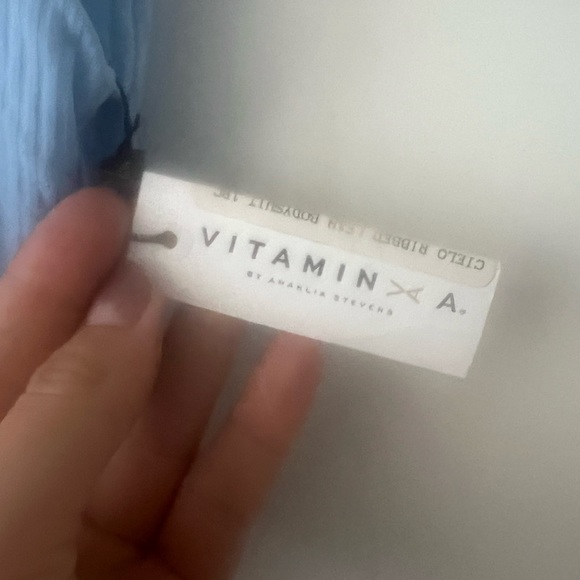 Vitamin A Leah One Piece Swimsuit NWT - Picture 6 of 7